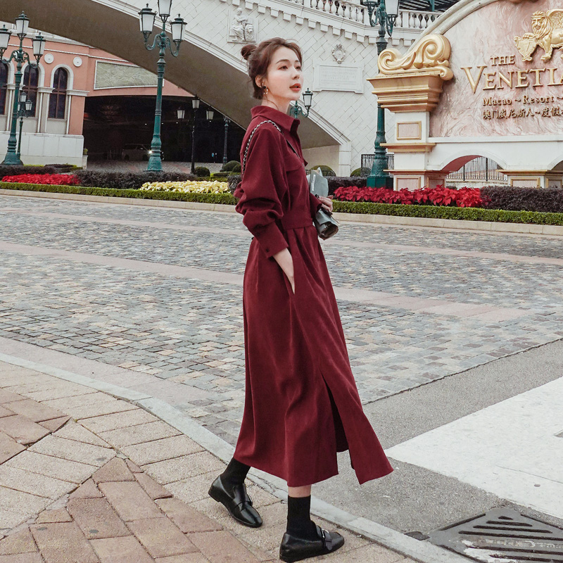 ชุดเดรสยาว