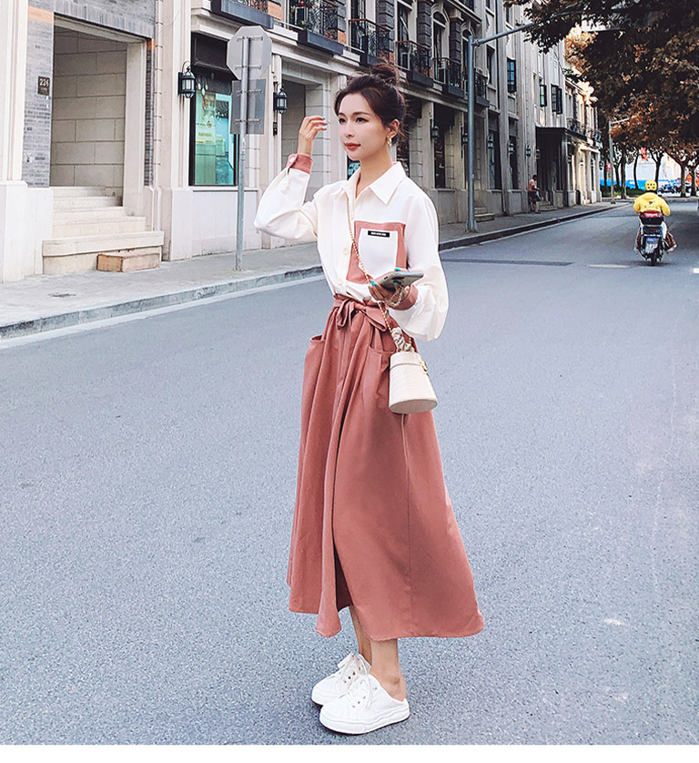 กระโปรงเสื้อเชิ้ตเย็บสีตัดกันเฉพาะจุด