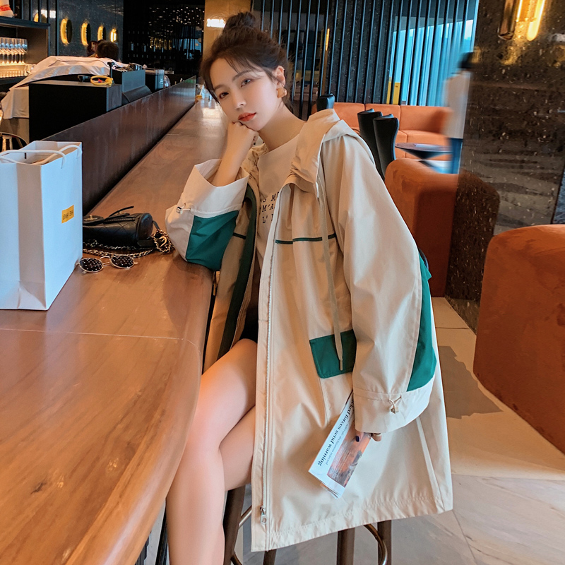 เทรนช์โค้ท Colorblock ยาวปานกลาง