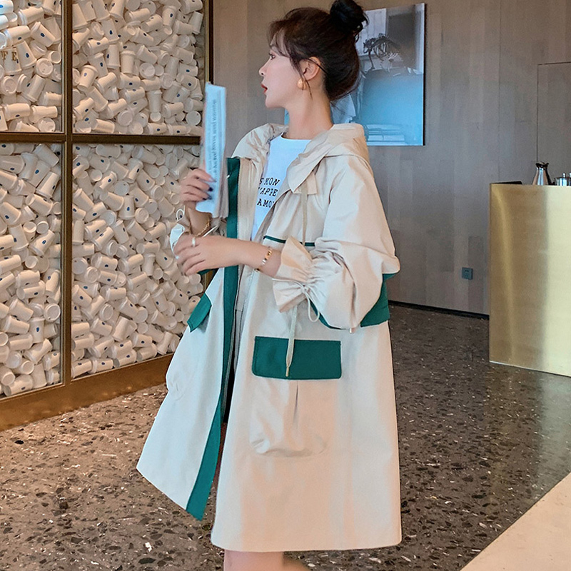 เทรนช์โค้ท Colorblock ยาวปานกลาง
