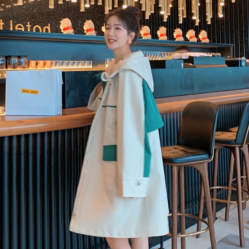 เทรนช์โค้ท Colorblock ยาวปานกลาง
