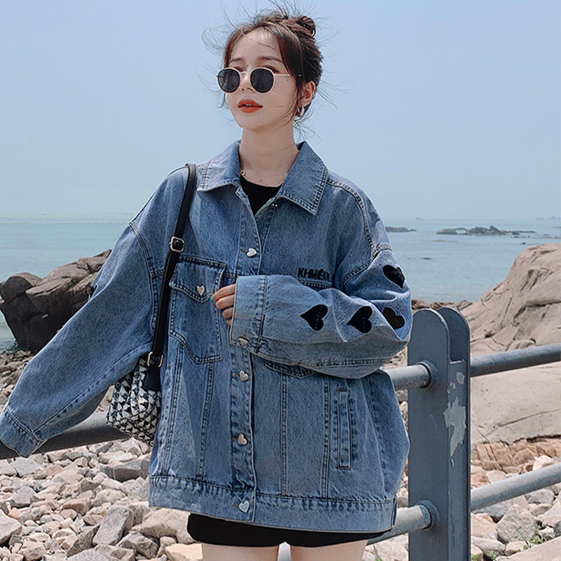 เสื้อแจ็คเก็ตตัวอักษรภาษาอังกฤษรูปหัวใจ